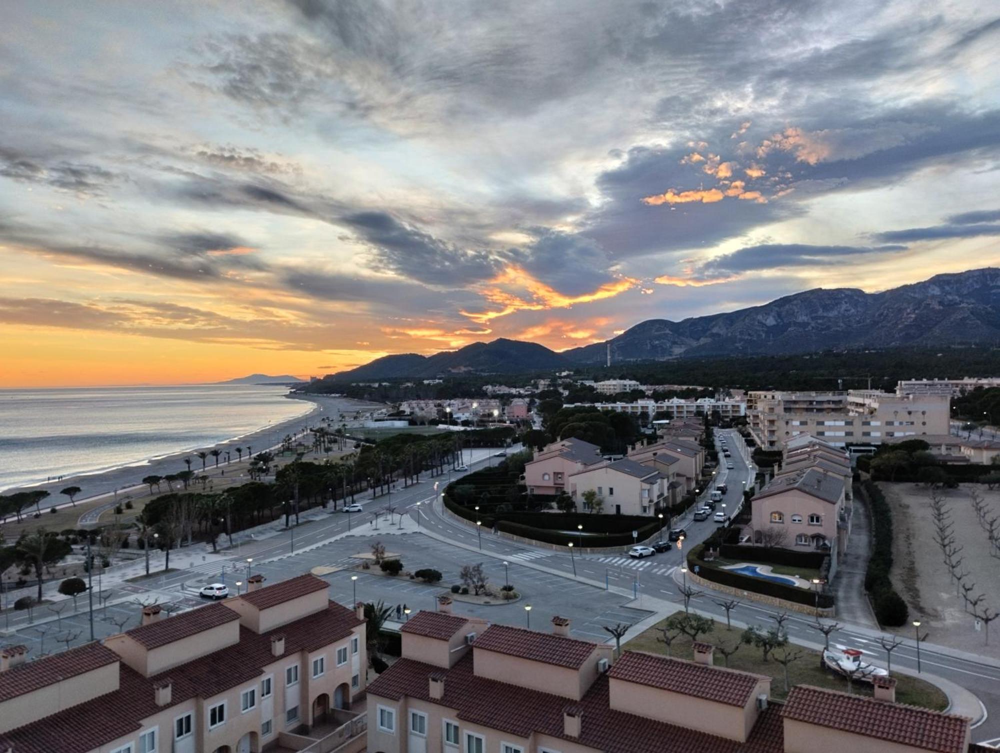 Apartamento Con Terraza, Vistas Playa Y Montana Vandellòs i l’Hospitalet de l’Infant Exterior foto
